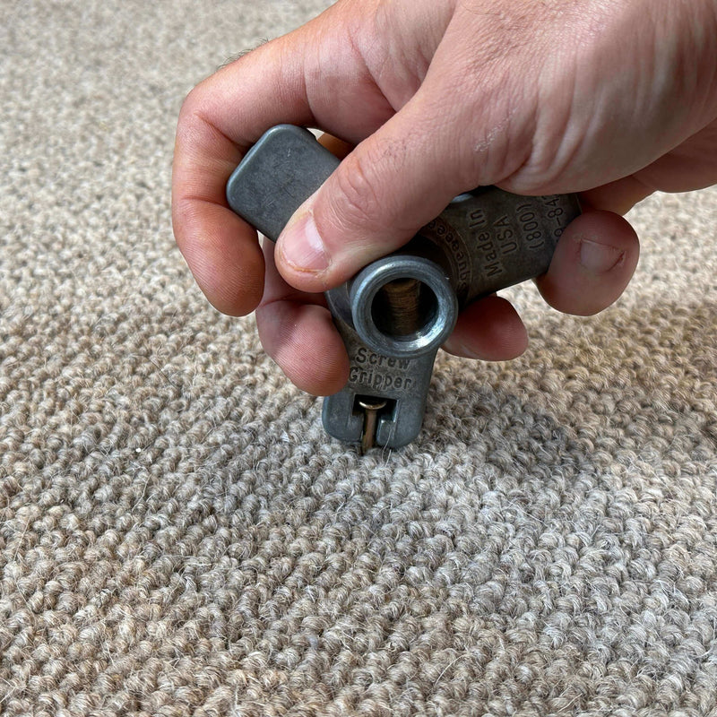 Laden Sie das Bild in Galerie -Viewer, Stop Squeak Repair Kit - Fix Creaky Wood and Carpeted Floors - Floor Fix Pro Squeaky Floor Repair